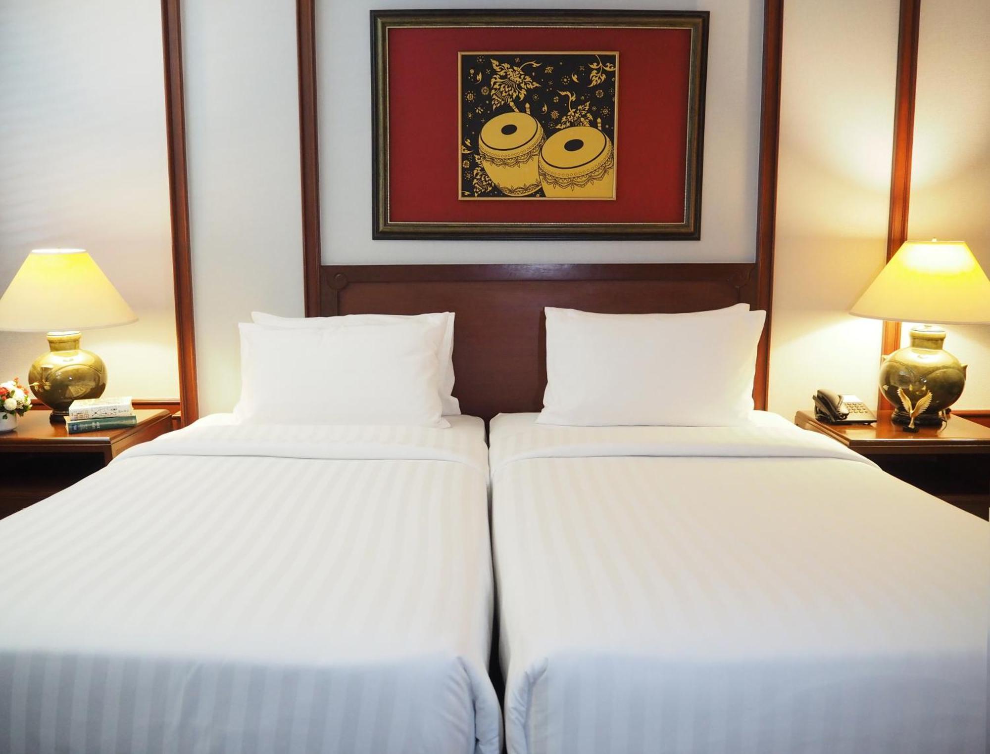 Centre Point Sukhumvit Thong-Lo Hotel Banguecoque Exterior foto